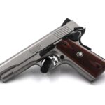 Pistole Ruger SR 1911, Occ., .45 ACP, mit Holz Griffschalen